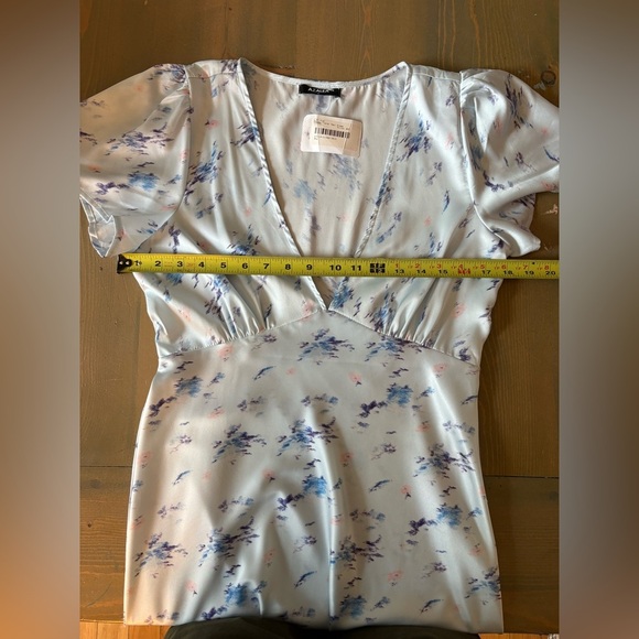 Floral V-Neck Maxi Dress Size Medium - Picture 8 of 10